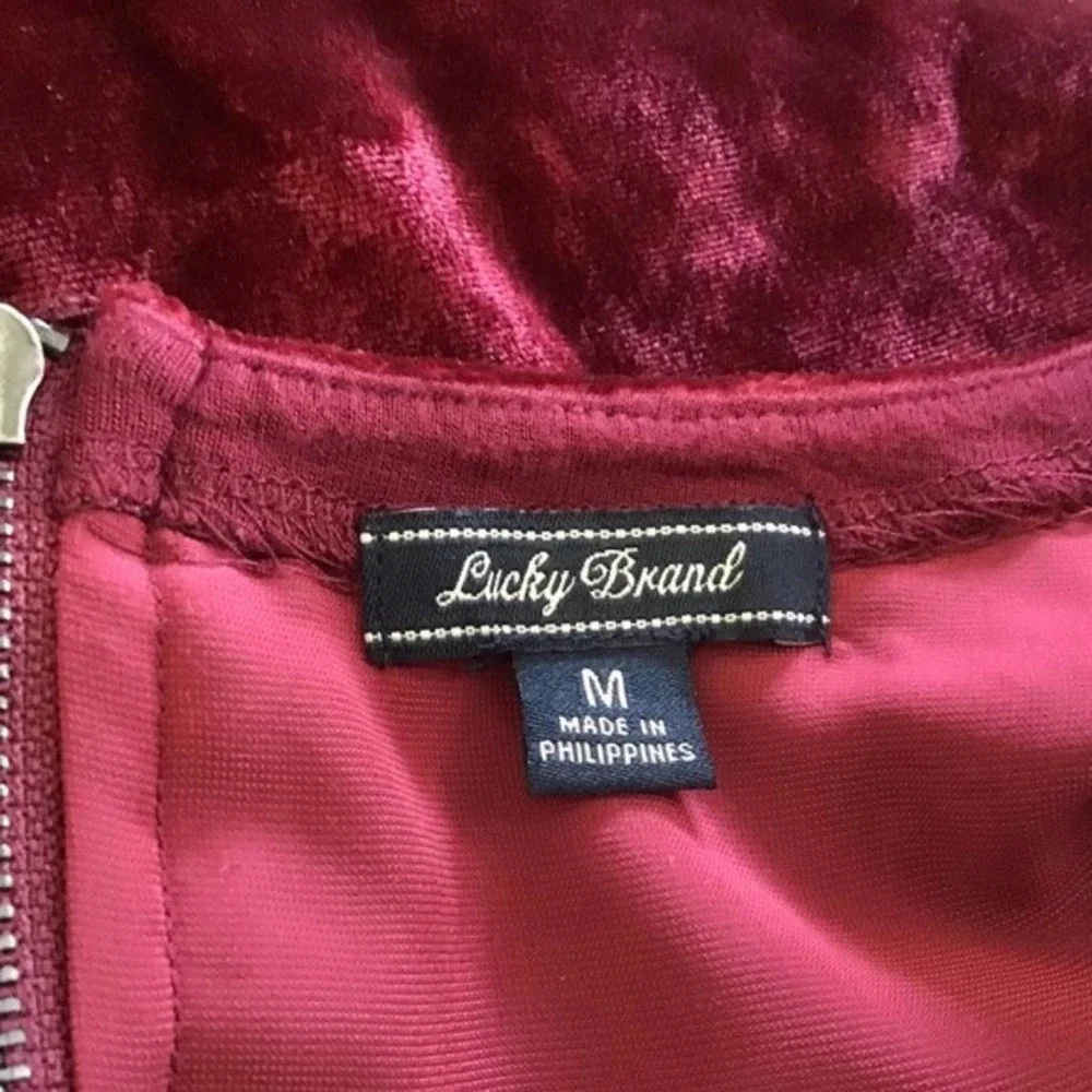 Lucky Brand Velour Top Red Women's Maroon Crushed Stretch Blouse  Size Medium - Picture 6 of 12